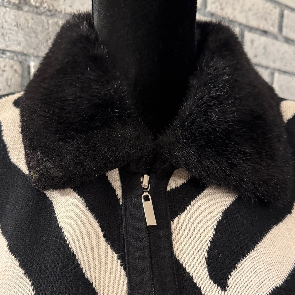 Chic Zebra Pattern Zipper Sweater Cardigan View 4